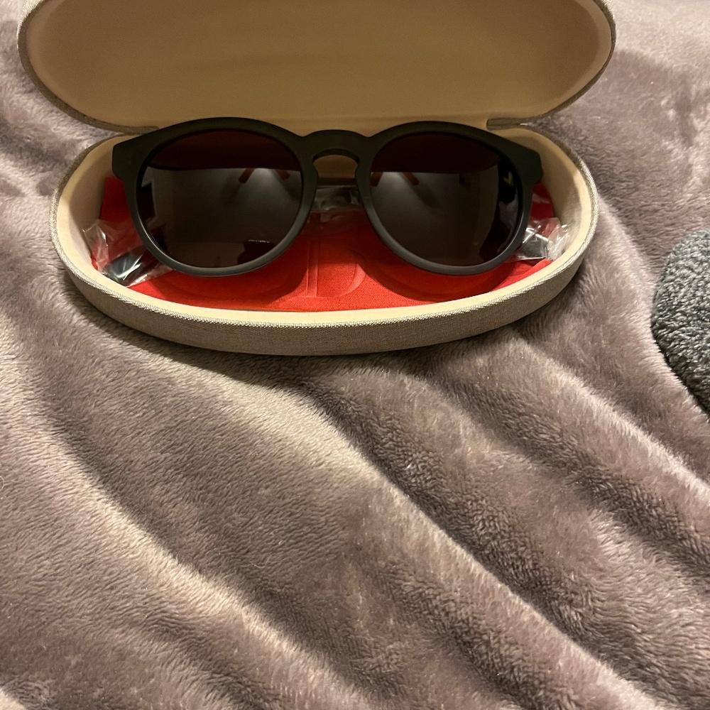 New in case Ellen Degeneres sunglasses